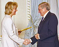 Sue Ridout accepts Fellowship award from the Governor General