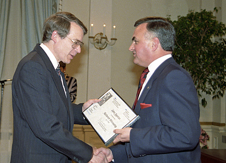 John Nowlan accepts Fellowship from Governor General Ray Hnatyshyn.