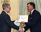 William Thorsell accepts Citation from Governor General Ray Hnatyshyn.