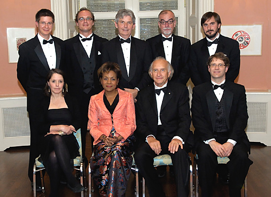 L-R back row: Philippe Cantin, La Presse; not known; Paul Koring, The Globe and Mail; Colin MacKenzie, The Globe and Mail; Graeme Smith, The Globe and Mail. L-R front row; Mich&egrave;le Ouimet, La Presse; Her Excellency Micha&euml;lle Jean, Governor General of Canada, His Excellency Jean-Daniel Lafond; Edward Greenspon, The Globe and Mail.
