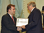 Greg Urbanoski accepts Citation of Merit from Governor General Rom&eacute;o LeBlanc.